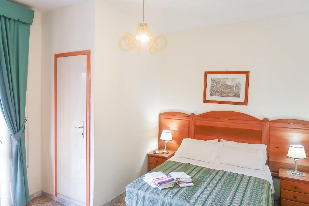 The Condottieri Rooms โรม ภายนอก รูปภาพ