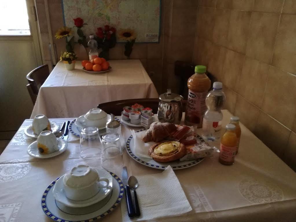 The Condottieri Rooms โรม ภายนอก รูปภาพ